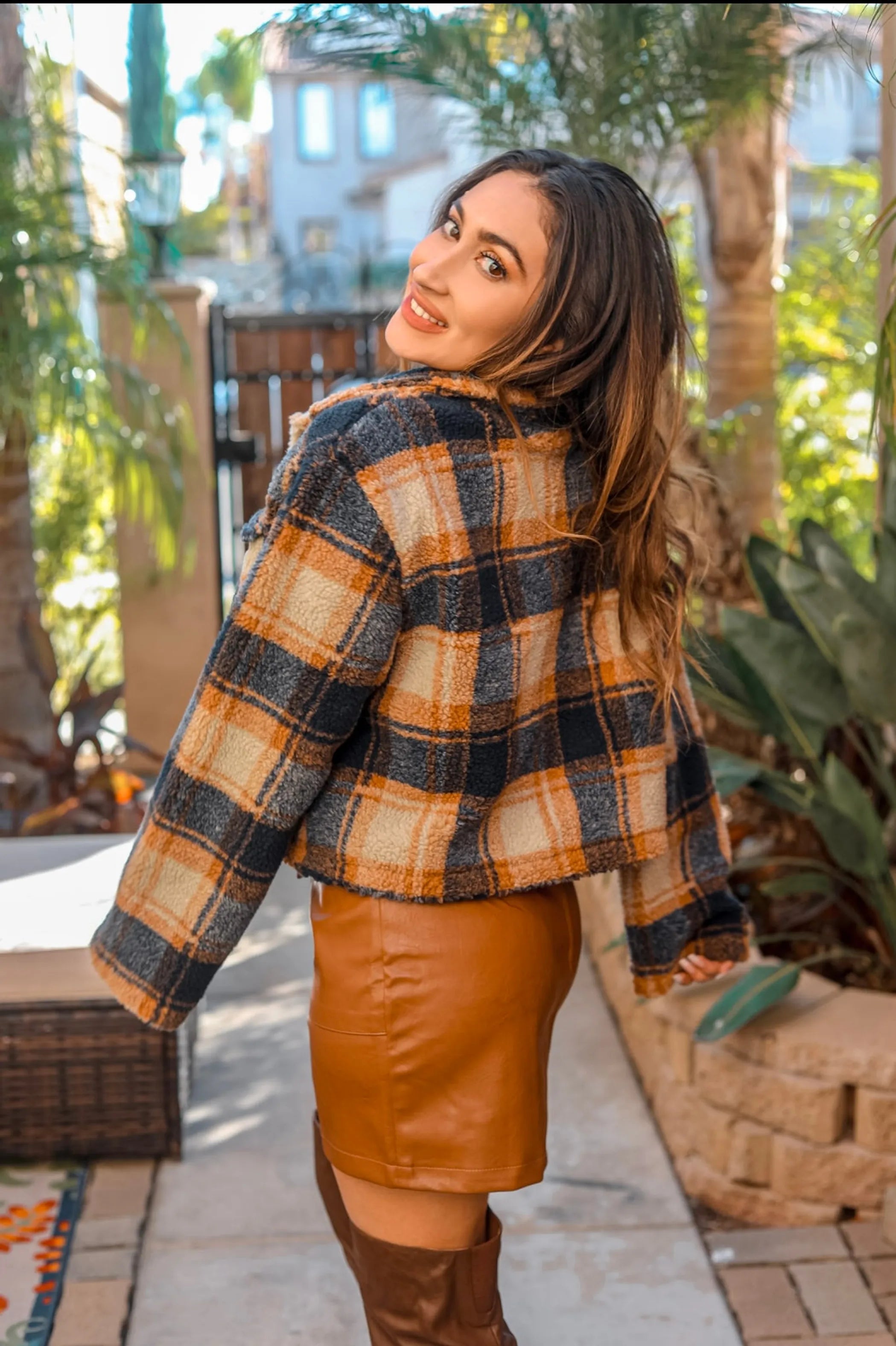 Plaid too Much Cropped Jacket