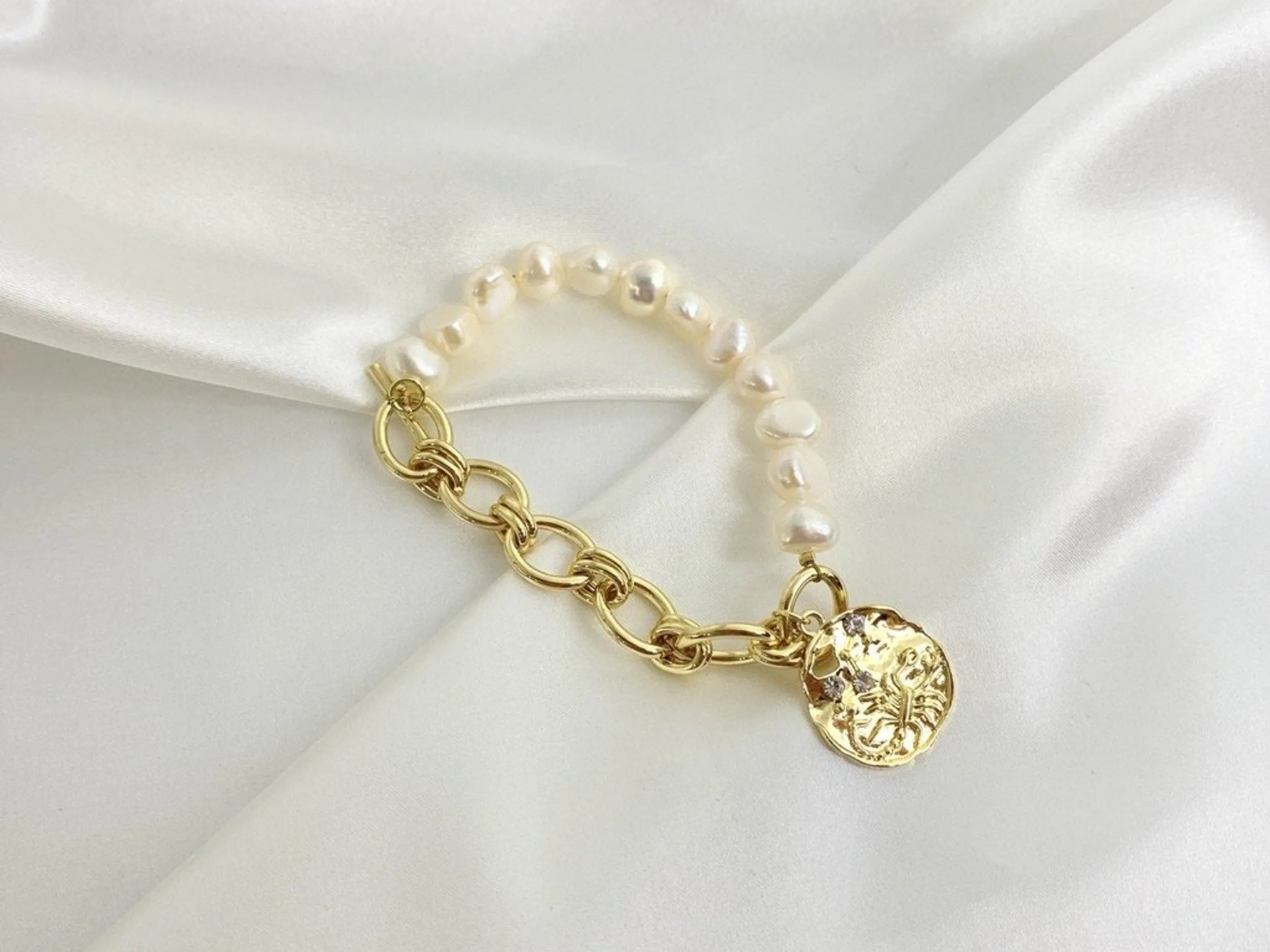 Rhea Bracelet